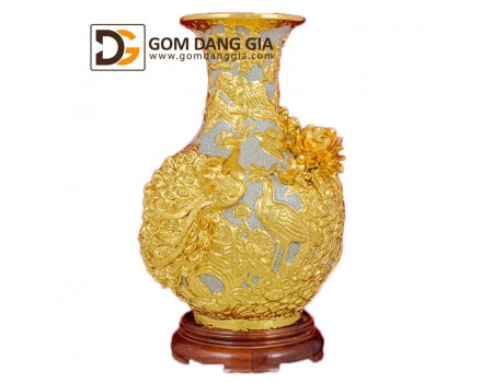 Lọ tỏi men rạn giả cổ đắp nổi dát vàng công danh mẫu đơn Lọ tỏi men rạn giả cổ đắp nổi dát vàng công danh mẫu đơn